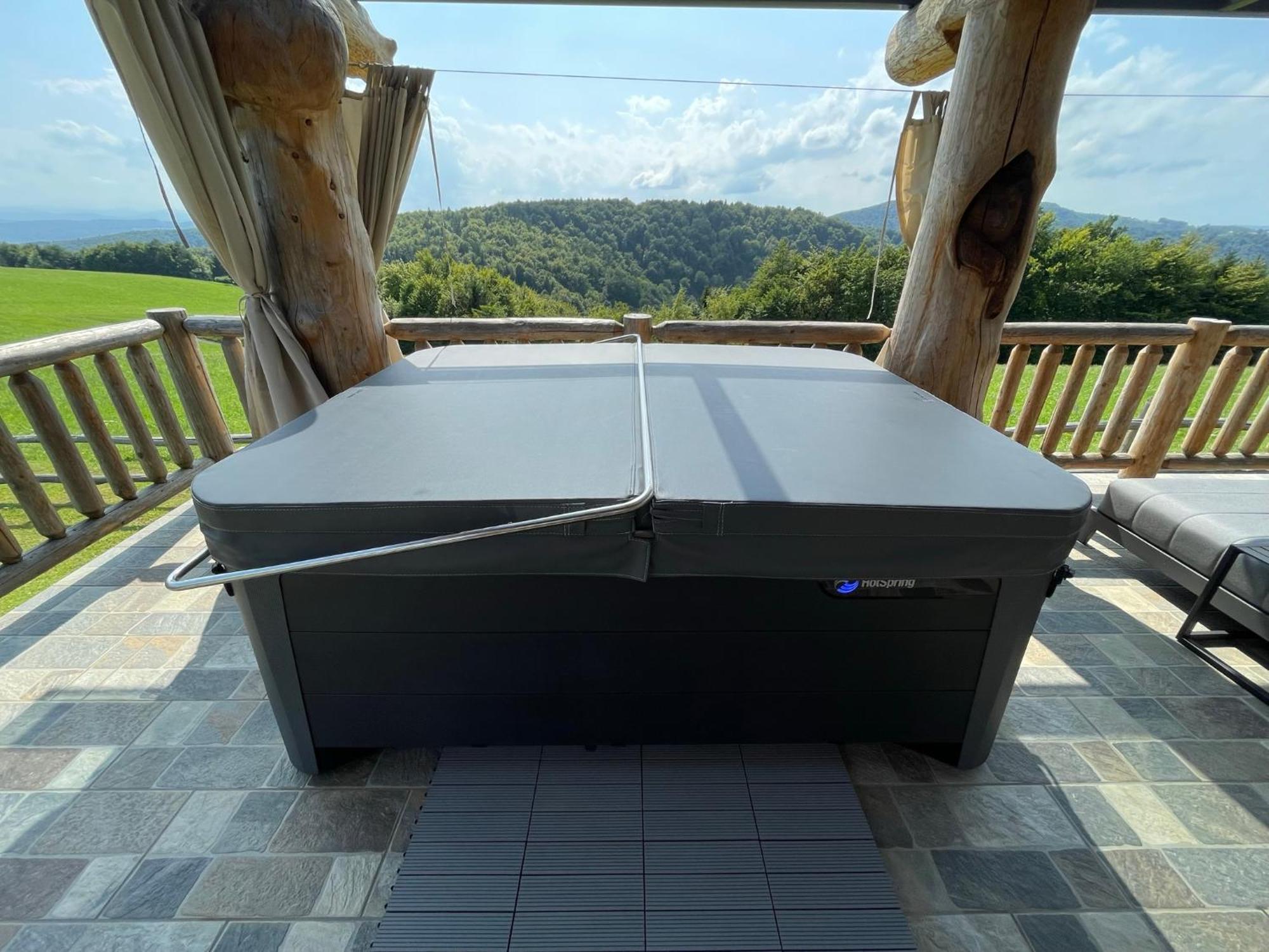 Holiday Home Ernest Zelezni With Hot Tub Ivancna Gorica Luaran gambar